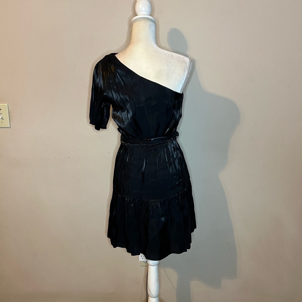 💃🏻BCBGeneration Black Asymmetrical One-Shoulder Cocktail Dress - Picture 4 of 6